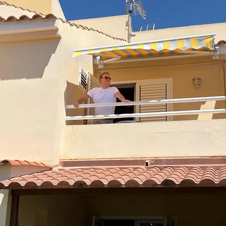 Casa Montserrat דירה *