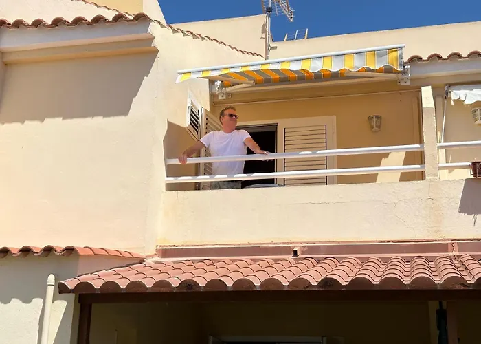 Casa Montserrat דירה *