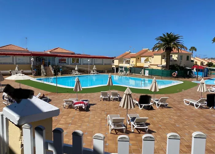 Casa Montserrat דירה